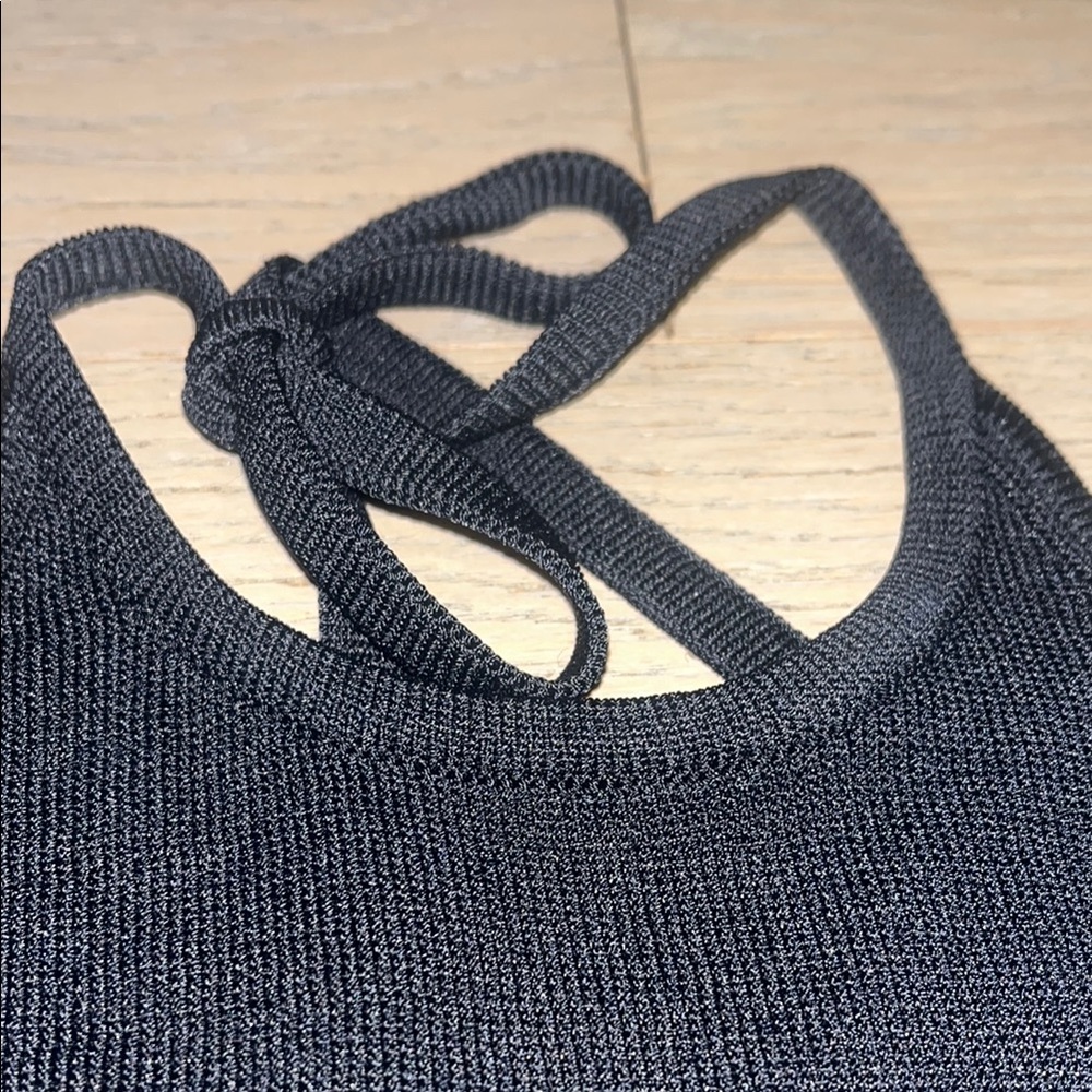 Wilfred Black cropped halter, tie back - Picture 5 of 14